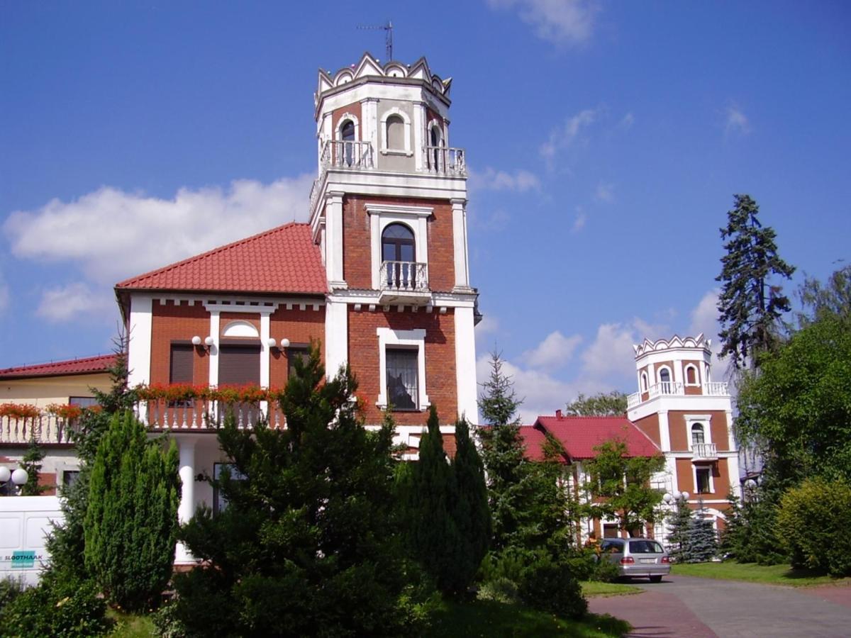Hotel Zameczek Radomsko Esterno foto